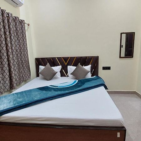Narayani Paying Guest House バラナシ エクステリア 写真