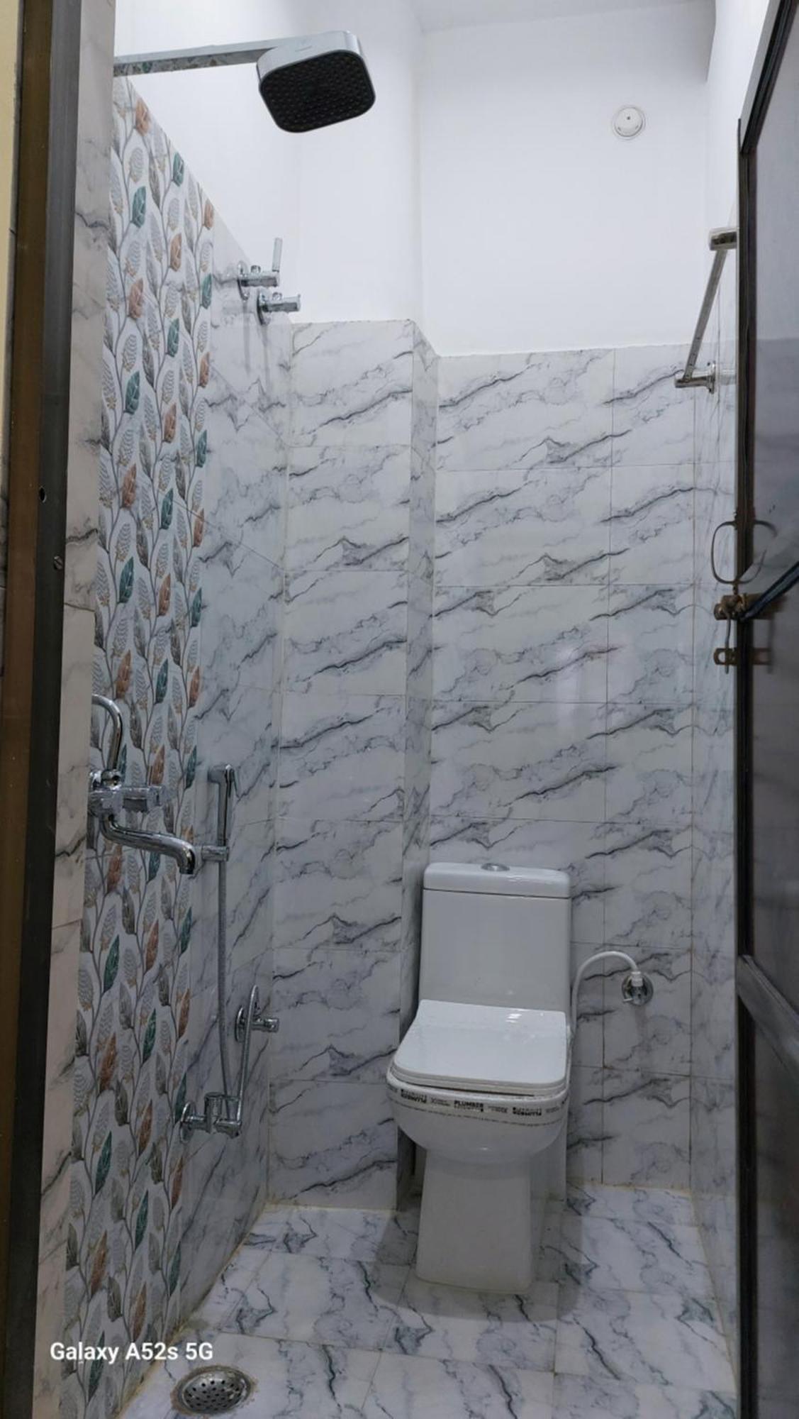 Narayani Paying Guest House バラナシ エクステリア 写真