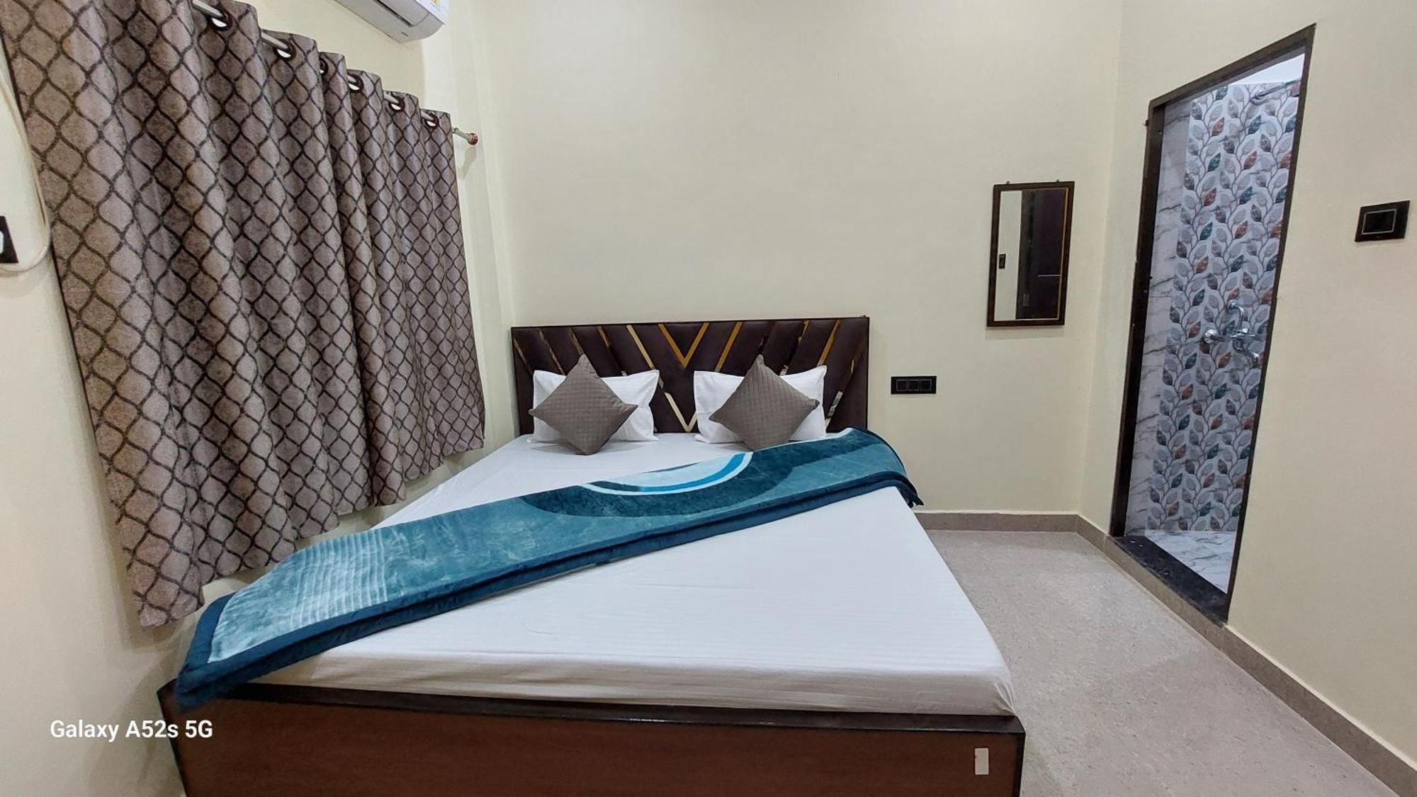 Narayani Paying Guest House バラナシ エクステリア 写真