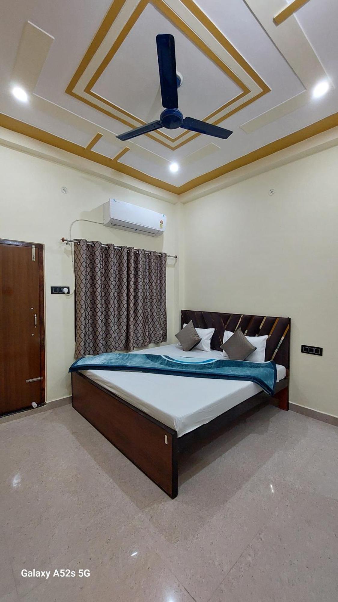 Narayani Paying Guest House バラナシ エクステリア 写真