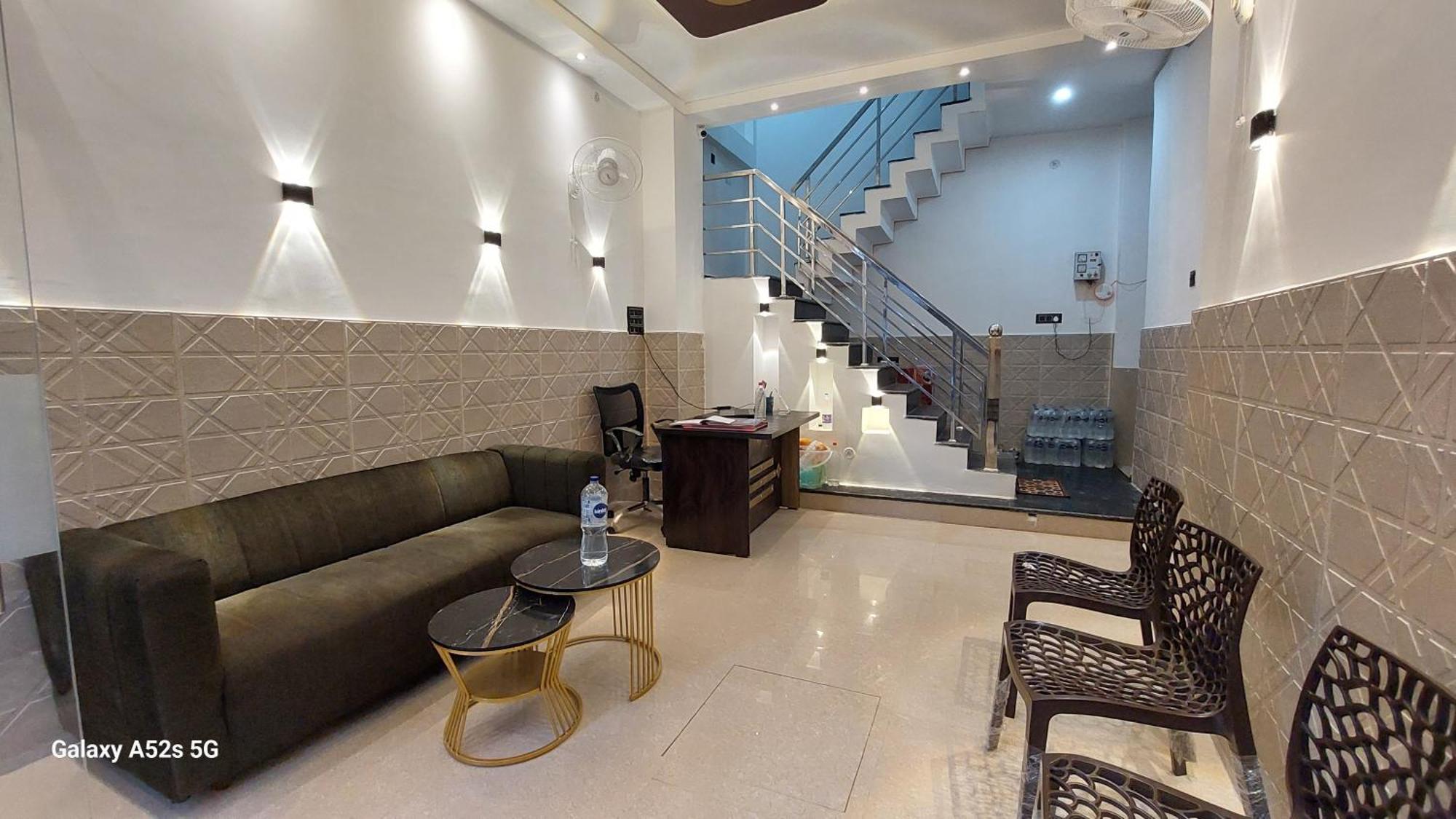 Narayani Paying Guest House バラナシ エクステリア 写真